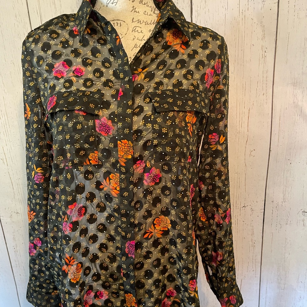 Loft button front blouse small